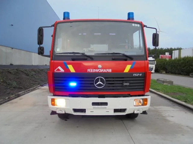 Mercedes-Benz 1124 F - Brannbil: bilde 2 Mercedes-Benz 1124 F - Brannbil: bilde 2