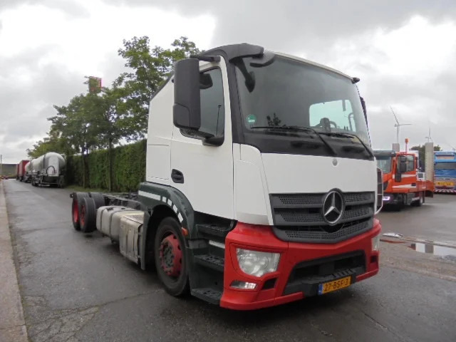 Mercedes-Benz Actros 2340 - Transporter lastebil: bilde 3 Mercedes-Benz Actros 2340 - Transporter lastebil: bilde 3