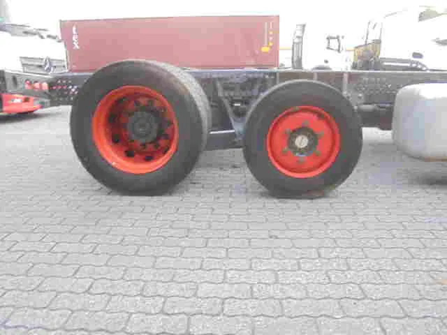 Mercedes-Benz Actros 2340 LL 6X2 - Transporter lastebil: bilde 4 Mercedes-Benz Actros 2340 LL 6X2 - Transporter lastebil: bilde 4