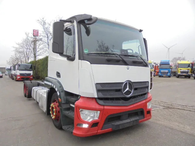 Mercedes-Benz Actros 2340 LL - Transporter lastebil: bilde 3 Mercedes-Benz Actros 2340 LL - Transporter lastebil: bilde 3
