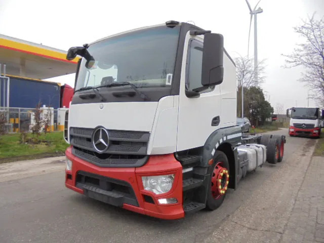 Mercedes-Benz Actros 2340 LL - Transporter lastebil: bilde 1 Mercedes-Benz Actros 2340 LL - Transporter lastebil: bilde 1