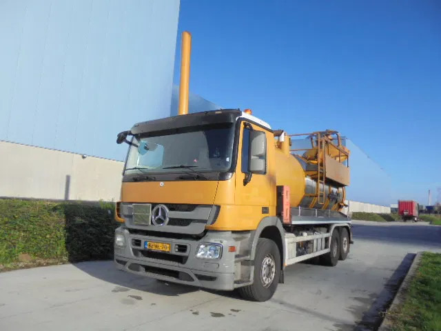 Mercedes-Benz Actros 2532 LENA ADR - Vakuum lastebil: bilde 1 Mercedes-Benz Actros 2532 LENA ADR - Vakuum lastebil: bilde 1