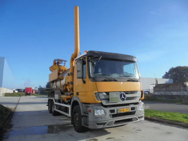 Mercedes-Benz Actros 2532 LENA ADR - Vakuum lastebil: bilde 3 Mercedes-Benz Actros 2532 LENA ADR - Vakuum lastebil: bilde 3