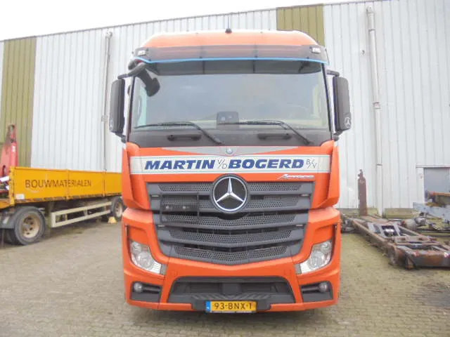 Mercedes-Benz Actros 2542 LS 6X2 ENGINE BROKE - Container-transport/ Vekselflak lastebil: bilde 2 Mercedes-Benz Actros 2542 LS 6X2 ENGINE BROKE - Container-transport/ Vekselflak lastebil: bilde 2