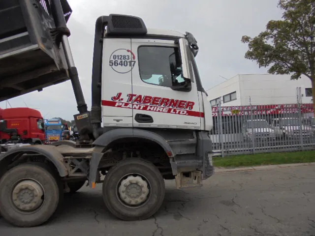 Mercedes-Benz Arocs 3240 K 8X4 - Tippbil: bilde 4 Mercedes-Benz Arocs 3240 K 8X4 - Tippbil: bilde 4