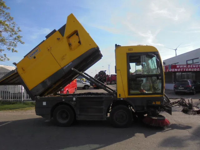 Schmidt CLEANGO 500 NL MACHINE - Industriell feiemaskin: bilde 4 Schmidt CLEANGO 500 NL MACHINE - Industriell feiemaskin: bilde 4