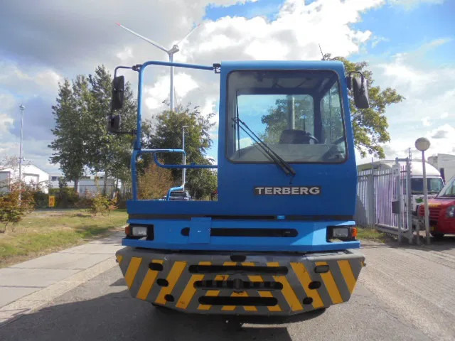 Terberg YT 182 NL KENTEKEN - Terminaltraktor: bilde 2 Terberg YT 182 NL KENTEKEN - Terminaltraktor: bilde 2