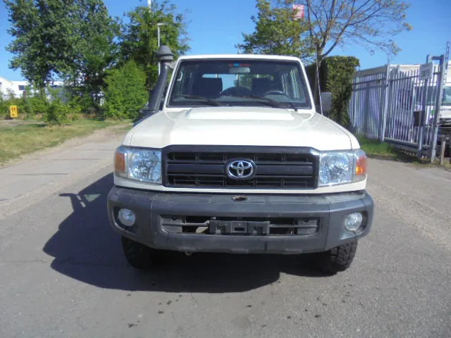 Toyota Land Cruiser HJ79L 4X4 CREWCAB PICKUP EXPORT OUTSIDE EU ONLY - Personenbil: bilde 2 Toyota Land Cruiser HJ79L 4X4 CREWCAB PICKUP EXPORT OUTSIDE EU ONLY - Personenbil: bilde 2
