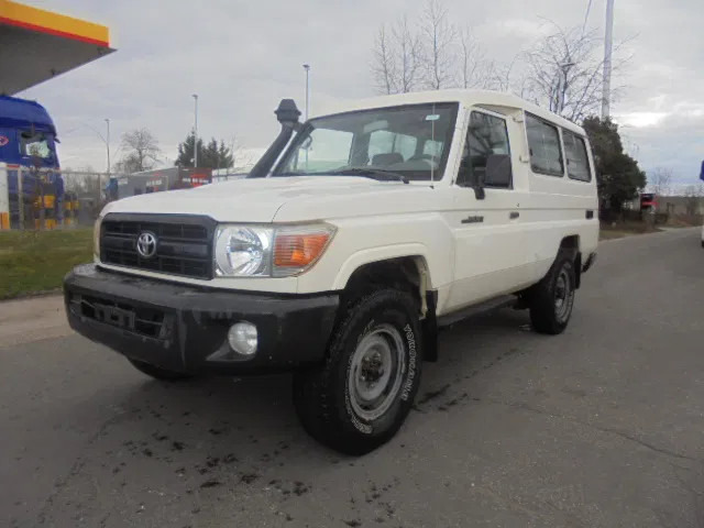 Toyota Land Cruiser HZJ78L 4WD EXPORT OUT EU ONLY - Personenbil: bilde 1 Toyota Land Cruiser HZJ78L 4WD EXPORT OUT EU ONLY - Personenbil: bilde 1