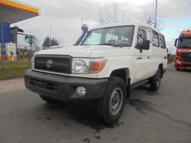 Toyota Land Cruiser HZJ78L 4WD EXPORT OUT EU ONLY - Personenbil: bilde 1 Toyota Land Cruiser HZJ78L 4WD EXPORT OUT EU ONLY - Personenbil: bilde 1