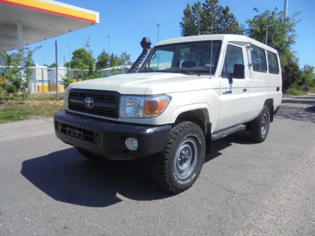 Toyota Land Cruiser HZJ78L 4X4 EXPORT OUTSIDE EU ONLY - Personenbil: bilde 1 Toyota Land Cruiser HZJ78L 4X4 EXPORT OUTSIDE EU ONLY - Personenbil: bilde 1