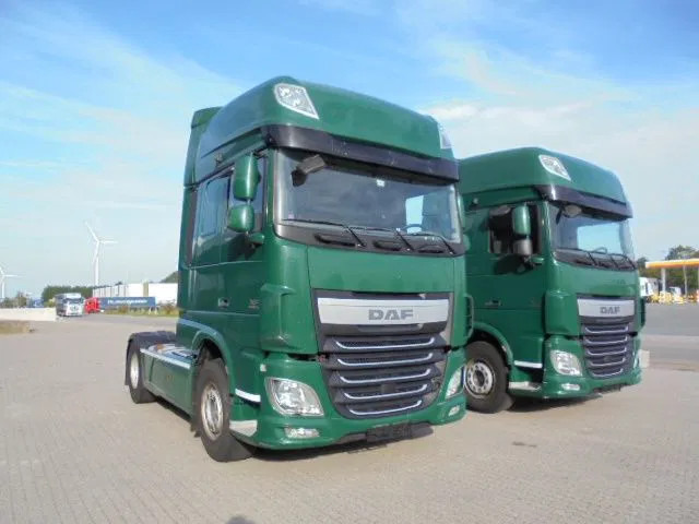 DAF XF 106.460 SUPER SPACE CAB - Trekkvogn: bilde 3 DAF XF 106.460 SUPER SPACE CAB - Trekkvogn: bilde 3