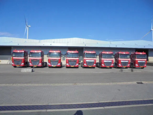 DAF XF 440 6X2 NL TRUCK 15X IN STOCK - Trekkvogn: bilde 2 DAF XF 440 6X2 NL TRUCK 15X IN STOCK - Trekkvogn: bilde 2