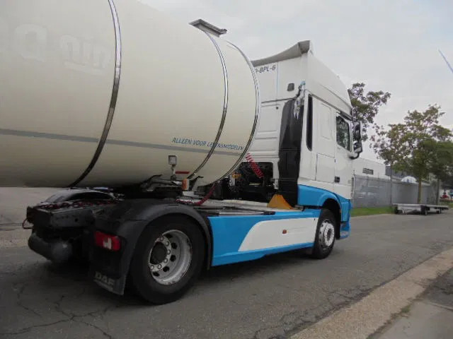 DAF XF 440 SUPER SPACE CAB NL TRUCK - Trekkvogn: bilde 3 DAF XF 440 SUPER SPACE CAB NL TRUCK - Trekkvogn: bilde 3