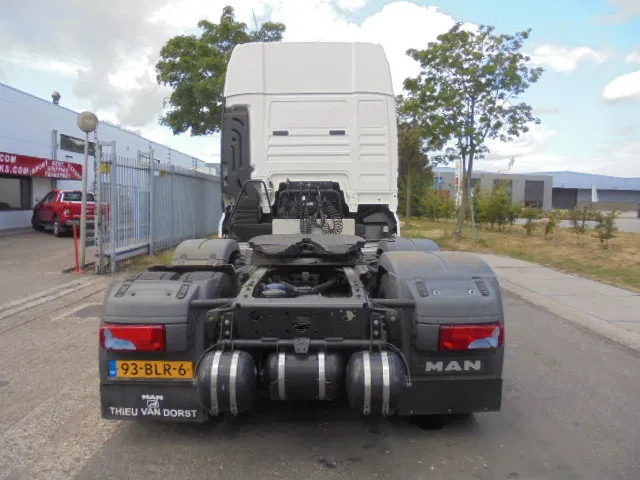 MAN TGX 26.500 XXL TUV APK 03-26 NL TRUCK 16X IN STOCK - Trekkvogn: bilde 5 MAN TGX 26.500 XXL TUV APK 03-26 NL TRUCK 16X IN STOCK - Trekkvogn: bilde 5