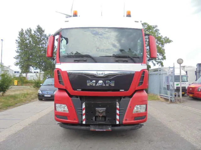 MAN TGX 33.480 6X4 Manual Gearbox Retarder - Trekkvogn: bilde 2 MAN TGX 33.480 6X4 Manual Gearbox Retarder - Trekkvogn: bilde 2