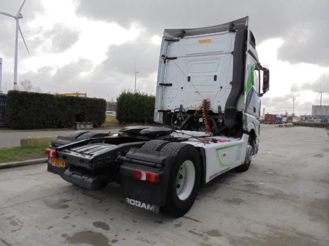 Mercedes-Benz Actros 1842 LS NL TRUCK - Trekkvogn: bilde 4 Mercedes-Benz Actros 1842 LS NL TRUCK - Trekkvogn: bilde 4