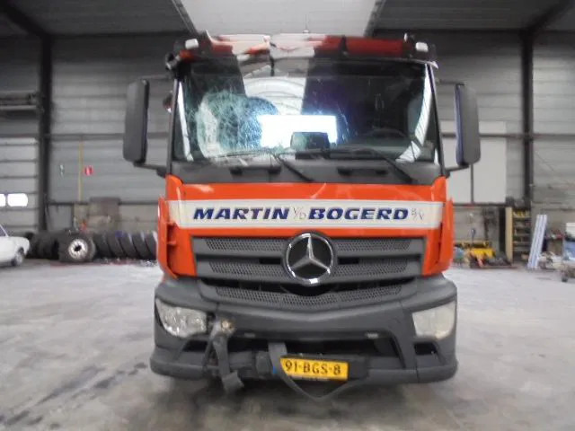 Mercedes-Benz Antos 1832 CABINE SCHADE FOR PARTS - Trekkvogn: bilde 2 Mercedes-Benz Antos 1832 CABINE SCHADE FOR PARTS - Trekkvogn: bilde 2