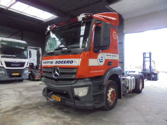 Mercedes-Benz Antos 1832 CABINE SCHADE FOR PARTS - Trekkvogn: bilde 1 Mercedes-Benz Antos 1832 CABINE SCHADE FOR PARTS - Trekkvogn: bilde 1