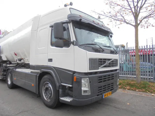 Volvo FM 400 GLOBETROTTER ADR NL TRUCK - Trekkvogn: bilde 3 Volvo FM 400 GLOBETROTTER ADR NL TRUCK - Trekkvogn: bilde 3
