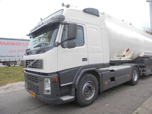 Volvo FM 400 GLOBETROTTER ADR NL TRUCK - Trekkvogn: bilde 1 Volvo FM 400 GLOBETROTTER ADR NL TRUCK - Trekkvogn: bilde 1