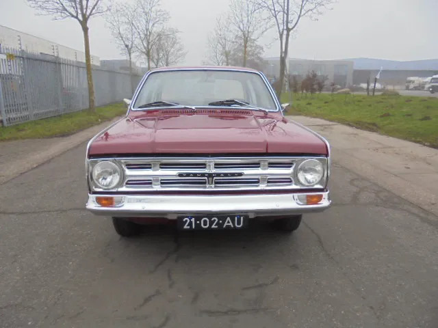 Vauxhall VX 4.90 - Sedan: bilde 2 Vauxhall VX 4.90 - Sedan: bilde 2
