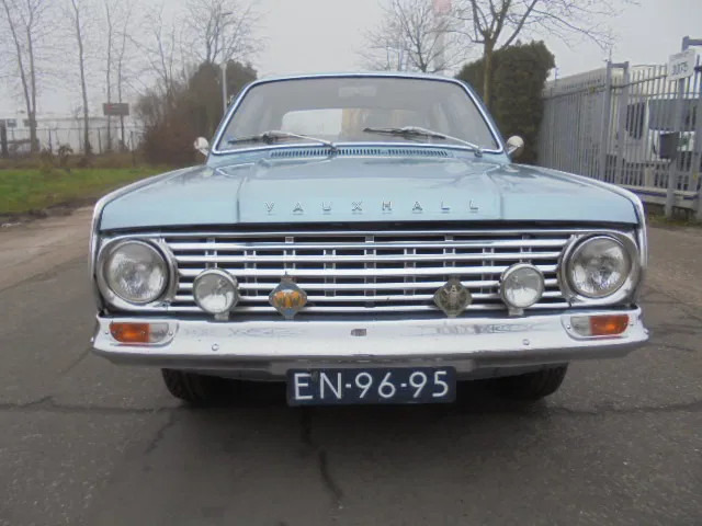 Vauxhall Victor 101 SUPER - Sedan: bilde 2 Vauxhall Victor 101 SUPER - Sedan: bilde 2