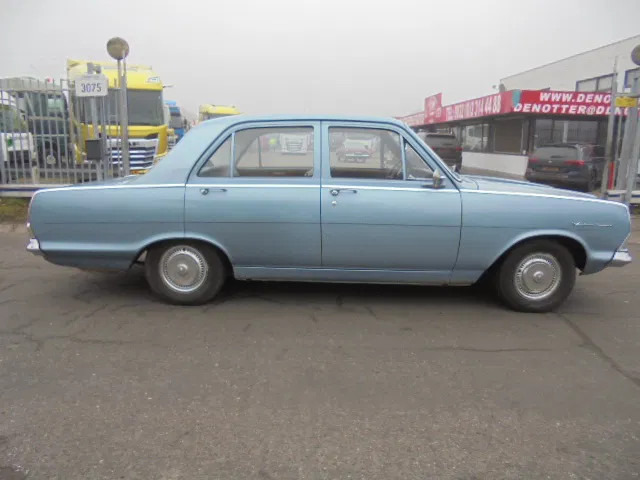 Vauxhall Victor 101 SUPER - Sedan: bilde 5 Vauxhall Victor 101 SUPER - Sedan: bilde 5