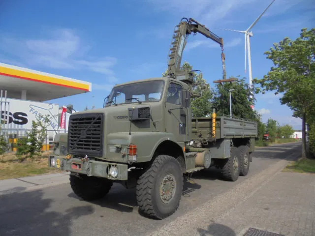 Volvo N 10 6X6 L + FASSI - Planbil, Kranbil: bilde 1 Volvo N 10 6X6 L + FASSI - Planbil, Kranbil: bilde 1