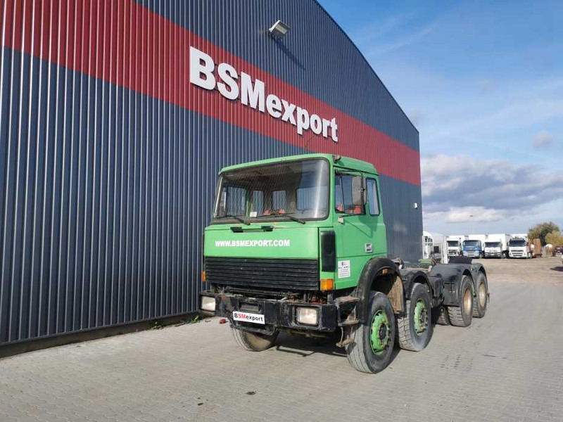 Iveco Magirus 300-34 V8 chassis truck - Chassis lastebil: bilde 1 Iveco Magirus 300-34 V8 chassis truck - Chassis lastebil: bilde 1