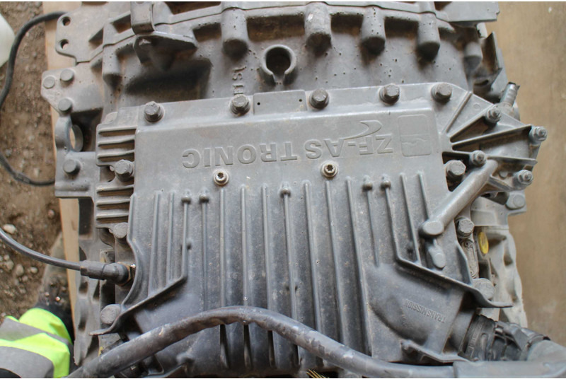 MAN ZF 12 AS 2130TD gearbox for MAN truck tractor - Girkasse for Lastebil: bilde 4 MAN ZF 12 AS 2130TD gearbox for MAN truck tractor - Girkasse for Lastebil: bilde 4