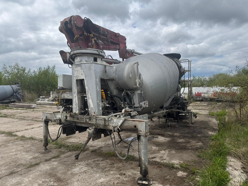 Mercedes-Benz Actros. Putzmeister 24 m + 6 mixer drum - Betongbil: bilde 2 Mercedes-Benz Actros. Putzmeister 24 m + 6 mixer drum - Betongbil: bilde 2