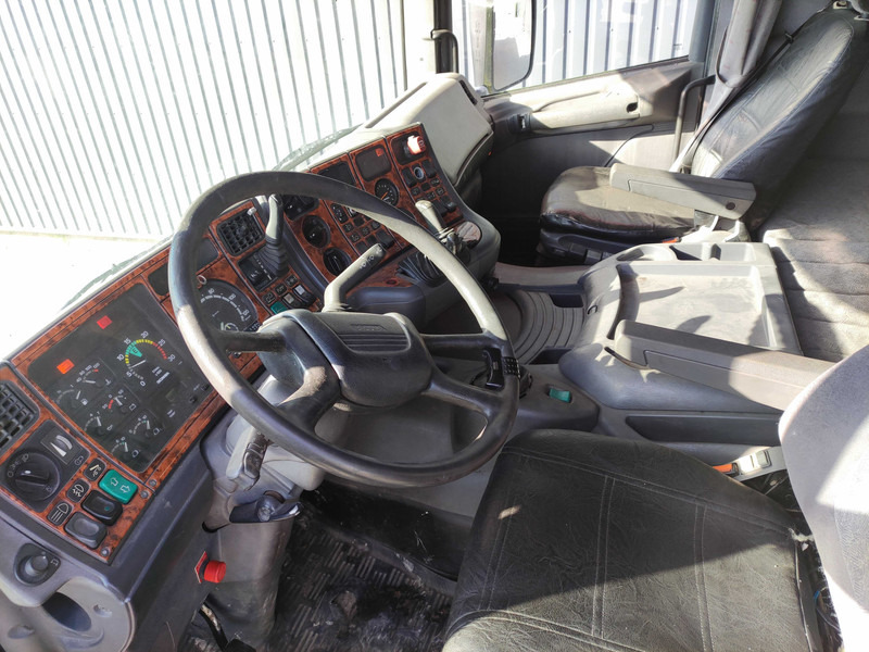 Transporter lastebil Scania 124 car transporter: bilde 7 Transporter lastebil Scania 124 car transporter: bilde 7