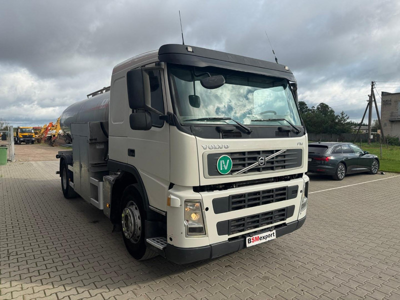 Volvo FM9, 11000 liter - Tankbil: bilde 2 Volvo FM9, 11000 liter - Tankbil: bilde 2