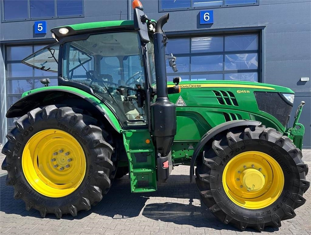John Deere 6145R - Traktor: bilde 2 John Deere 6145R - Traktor: bilde 2