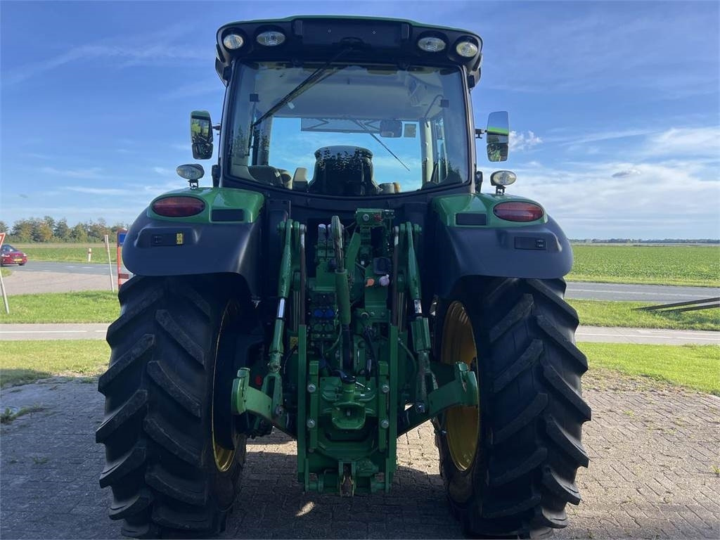 Traktor John Deere 6145R: bilde 6
