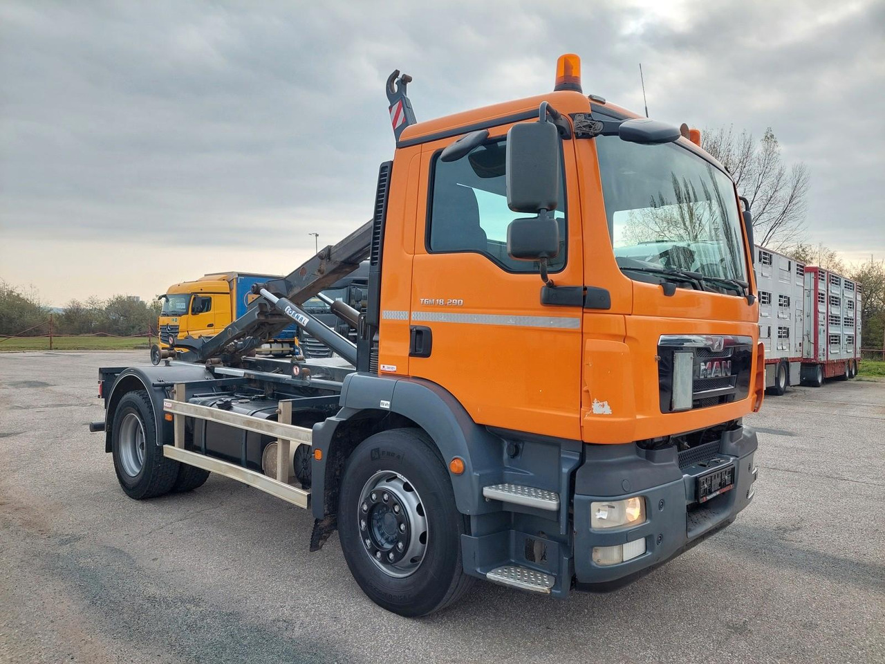 MAN TGM 18.290 4X2 BB - Krokbil: bilde 2 MAN TGM 18.290 4X2 BB - Krokbil: bilde 2