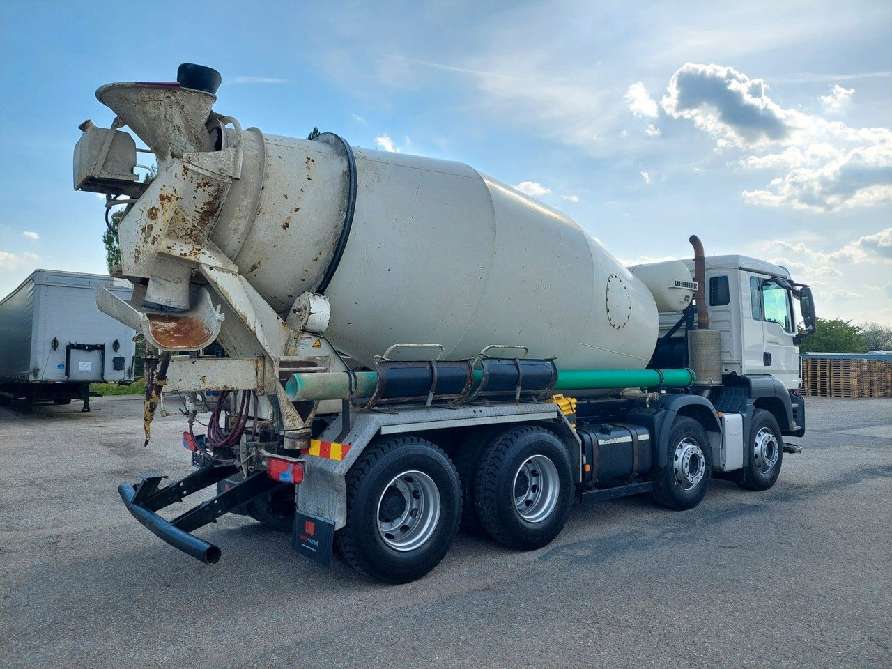 MAN TGS 32.400 8X4 BB Liebherr 9 m³ - Betongbil: bilde 4 MAN TGS 32.400 8X4 BB Liebherr 9 m³ - Betongbil: bilde 4