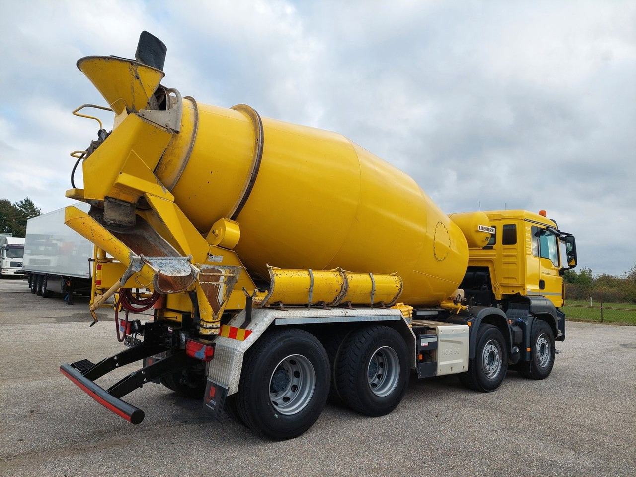 MAN TGS 32.460 8X4 BB Liebherr 9 m³ - Betongbil: bilde 4 MAN TGS 32.460 8X4 BB Liebherr 9 m³ - Betongbil: bilde 4
