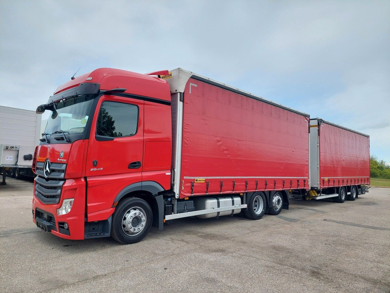 Mercedes-Benz Actros 2545 L/NR 6x2 + Wielton PC2K Durchbar - Kapellbil: bilde 1 Mercedes-Benz Actros 2545 L/NR 6x2 + Wielton PC2K Durchbar - Kapellbil: bilde 1