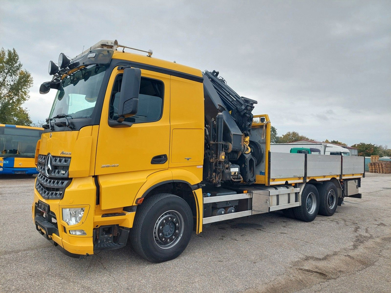 Mercedes-Benz Arocs 2640 6X2 + Hiab XS 477 Hipro - Planbil, Kranbil: bilde 1 Mercedes-Benz Arocs 2640 6X2 + Hiab XS 477 Hipro - Planbil, Kranbil: bilde 1