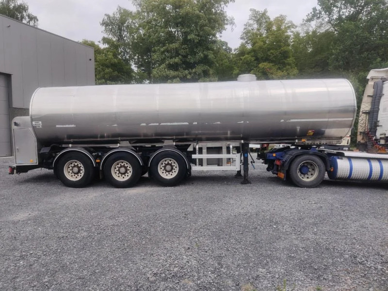 ETA TANK FOR MILK / WATER - 29000 L - STAINLESS STEEL/INOX - Tanksemi: bilde 4 ETA TANK FOR MILK / WATER - 29000 L - STAINLESS STEEL/INOX - Tanksemi: bilde 4