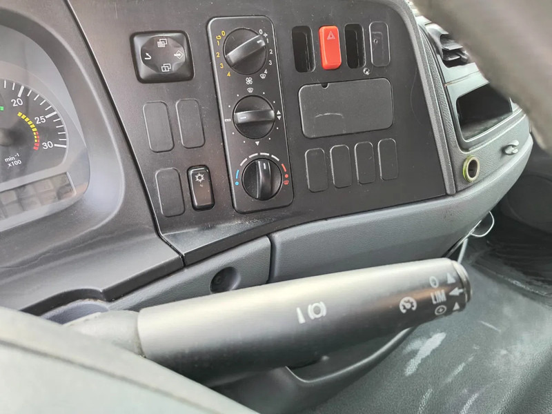 Skapbil Mercedes-Benz Atego 1018 MOVING LIFT - GOOD WORKING CONDITION: bilde 9