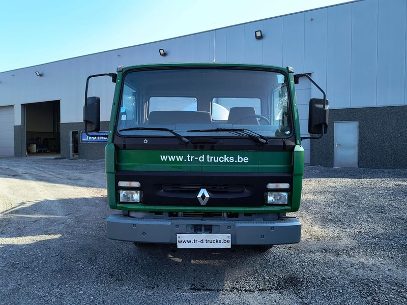 Renault Midliner S135 - ONLY 54 400KM - SMALL TANK 3680L INSULATED INOX - Tankbil: bilde 2 Renault Midliner S135 - ONLY 54 400KM - SMALL TANK 3680L INSULATED INOX - Tankbil: bilde 2