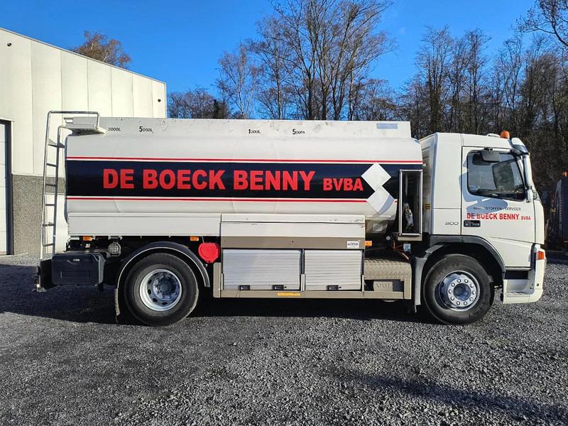 Volvo FM 300 14000L FUEL/CARBURANT - 4 COMP - Tankbil: bilde 4 Volvo FM 300 14000L FUEL/CARBURANT - 4 COMP - Tankbil: bilde 4