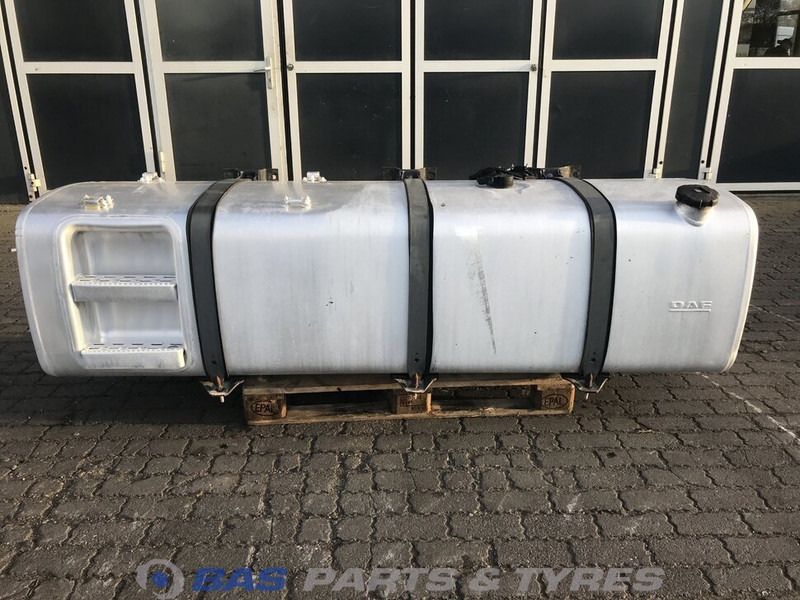 DAF Brandstoftank DAF 845 Liter 1904724 - Drivstofftank for Lastebil: bilde 1 DAF Brandstoftank DAF 845 Liter 1904724 - Drivstofftank for Lastebil: bilde 1