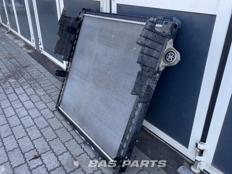 DAF XF106 Radiator DAF 1909449 - Radiator for Lastebil: bilde 3 DAF XF106 Radiator DAF 1909449 - Radiator for Lastebil: bilde 3
