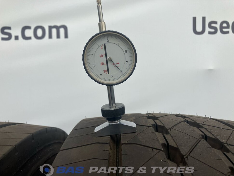 Goodyear Goodyear 315/70R22.5 156/150 M+S 3PMSF gebruikte set - Dekk for Lastebil: bilde 3 Goodyear Goodyear 315/70R22.5 156/150 M+S 3PMSF gebruikte set - Dekk for Lastebil: bilde 3