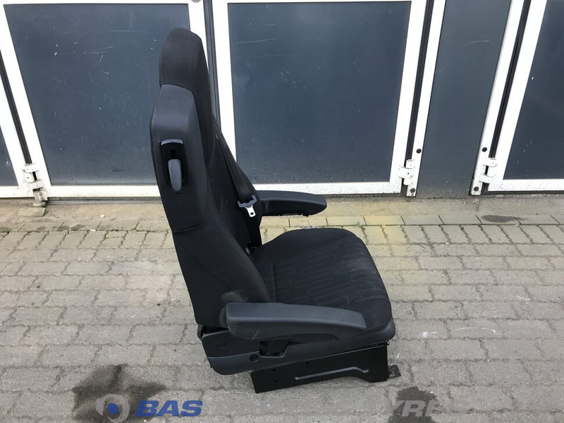 Mercedes-Benz Actros MP4 Chauffeursstoel Mercedes A 960 910 73 04 - Sete for Lastebil: bilde 4 Mercedes-Benz Actros MP4 Chauffeursstoel Mercedes A 960 910 73 04 - Sete for Lastebil: bilde 4