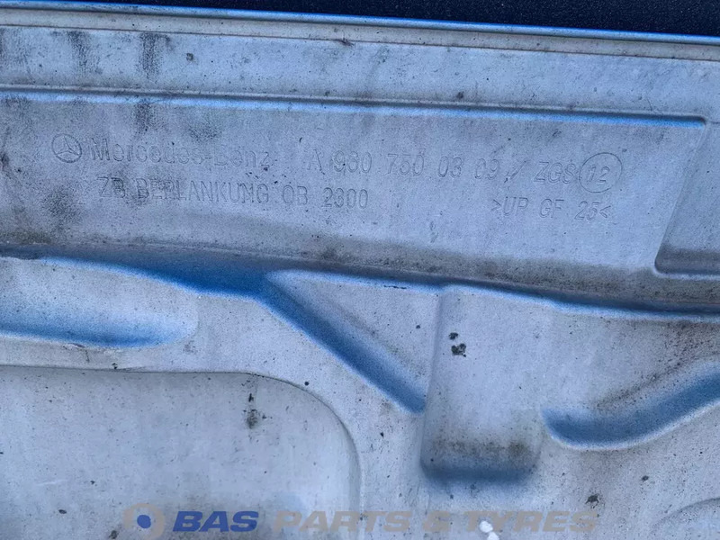 Mercedes-Benz Actros MP4 Frontklep Mercedes A 960 750 03 18 - Grill for Lastebil: bilde 3 Mercedes-Benz Actros MP4 Frontklep Mercedes A 960 750 03 18 - Grill for Lastebil: bilde 3